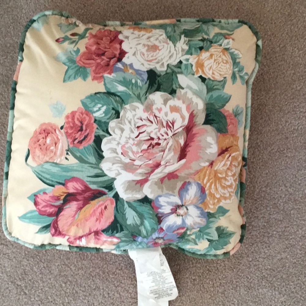 Decorative Springmaid Casanova Peach Pillow